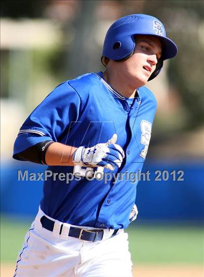 Thumbnail 3 in Santa Margarita vs. Orange Lutheran photogallery.