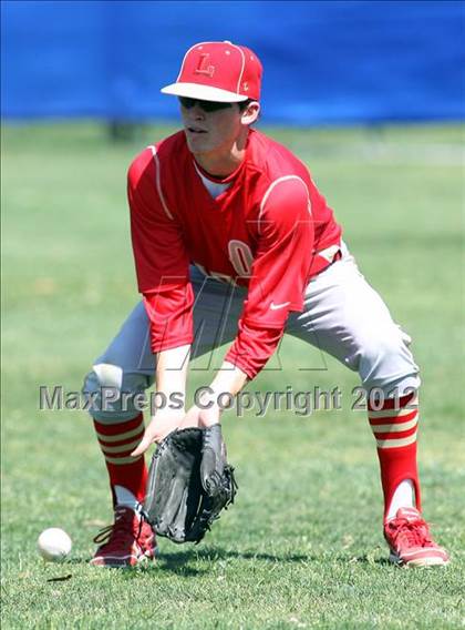 Thumbnail 3 in Santa Margarita vs. Orange Lutheran photogallery.