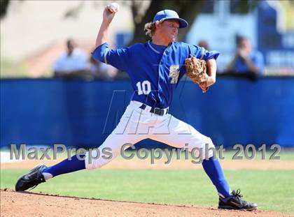 Thumbnail 2 in Santa Margarita vs. Orange Lutheran photogallery.