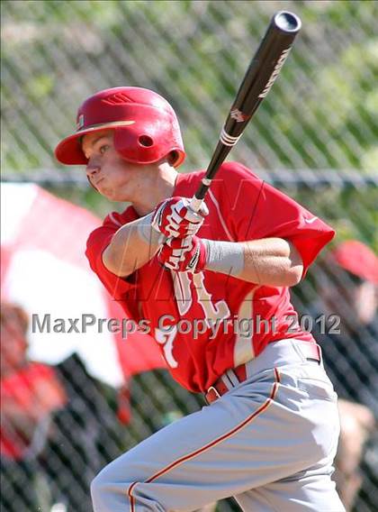 Thumbnail 3 in Santa Margarita vs. Orange Lutheran photogallery.