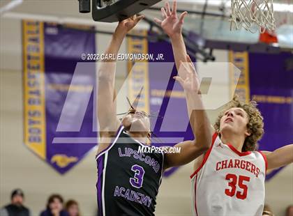 Thumbnail 3 in Bullitt East vs Lipscomb Academy photogallery.