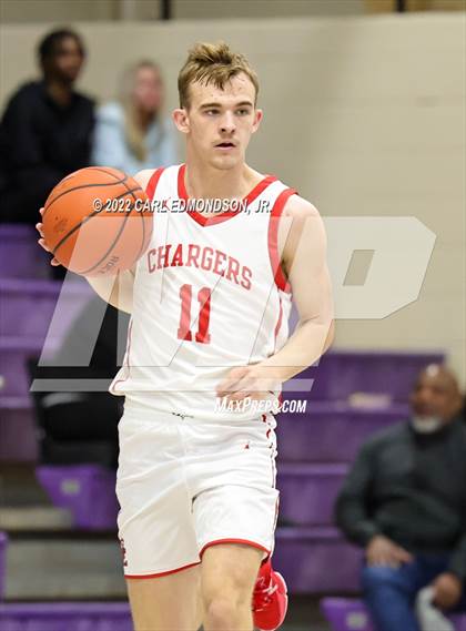 Thumbnail 1 in Bullitt East vs Lipscomb Academy photogallery.