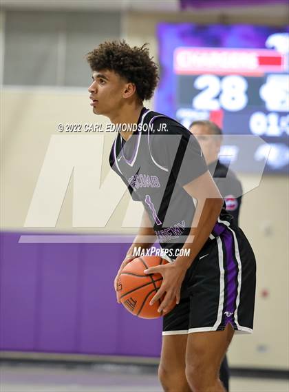 Thumbnail 3 in Bullitt East vs Lipscomb Academy photogallery.