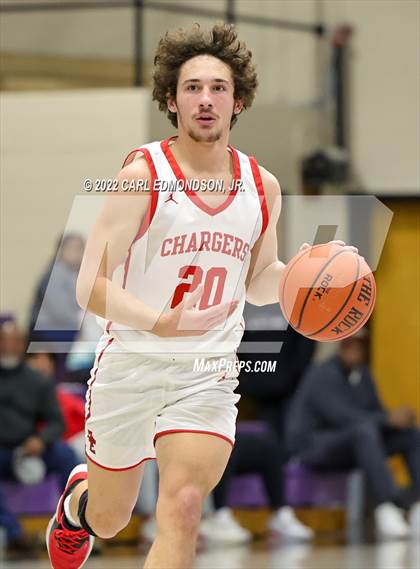 Thumbnail 3 in Bullitt East vs Lipscomb Academy photogallery.