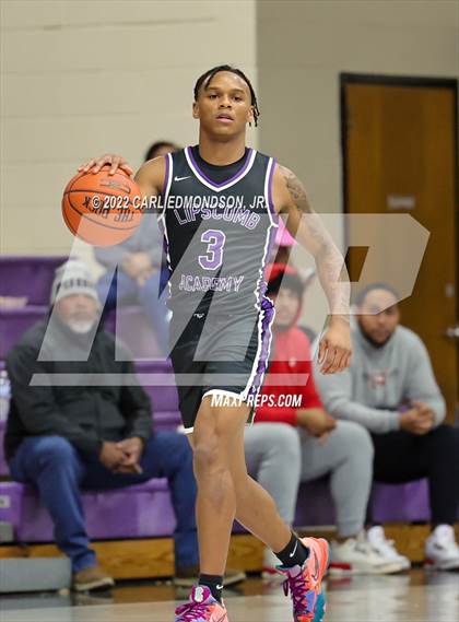 Thumbnail 2 in Bullitt East vs Lipscomb Academy photogallery.