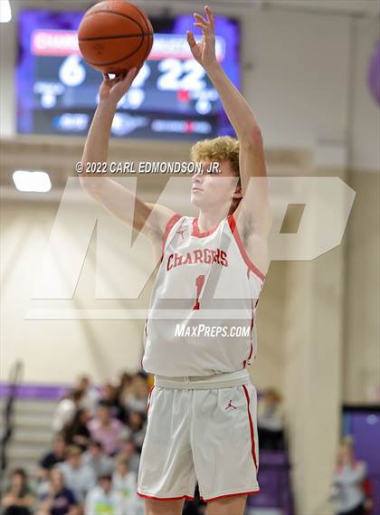 Thumbnail 3 in Bullitt East vs Lipscomb Academy photogallery.