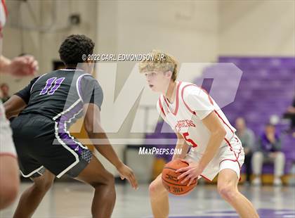 Thumbnail 2 in Bullitt East vs Lipscomb Academy photogallery.