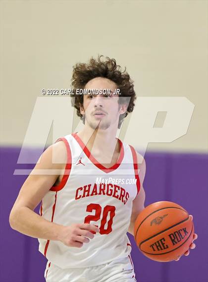 Thumbnail 3 in Bullitt East vs Lipscomb Academy photogallery.