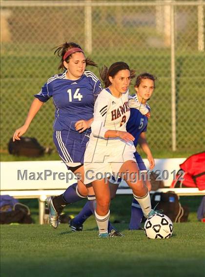Thumbnail 2 in Olathe East vs. Leavenworth photogallery.