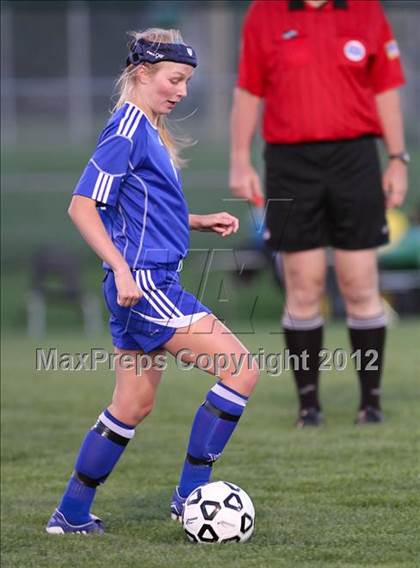 Thumbnail 1 in Olathe East vs. Leavenworth photogallery.