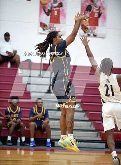 Thumbnail 3 in Boca Ciega vs University Christian (Sun Bash) photogallery.