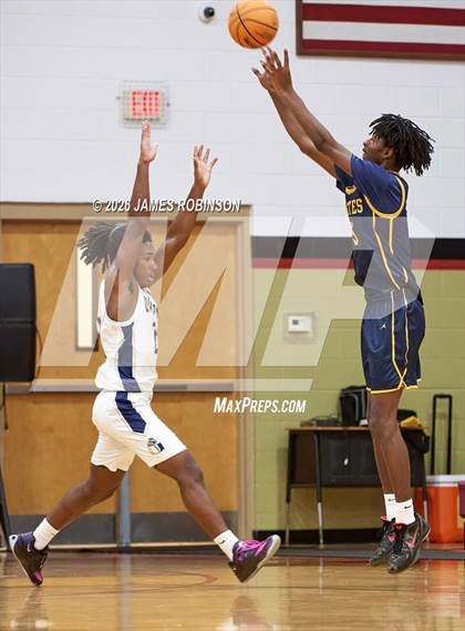 Thumbnail 2 in Boca Ciega vs University Christian (Sun Bash) photogallery.