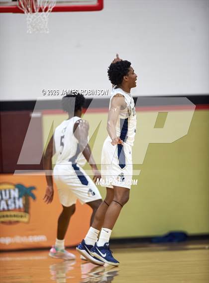 Thumbnail 2 in Boca Ciega vs University Christian (Sun Bash) photogallery.