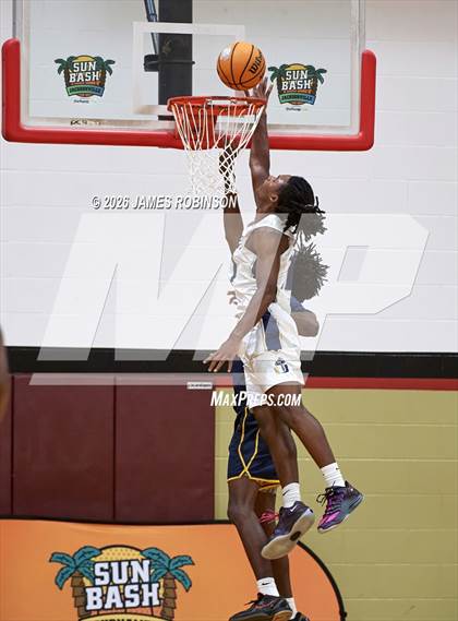 Thumbnail 2 in Boca Ciega vs University Christian (Sun Bash) photogallery.