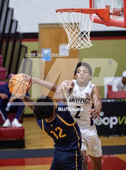 Thumbnail 2 in Boca Ciega vs University Christian (Sun Bash) photogallery.