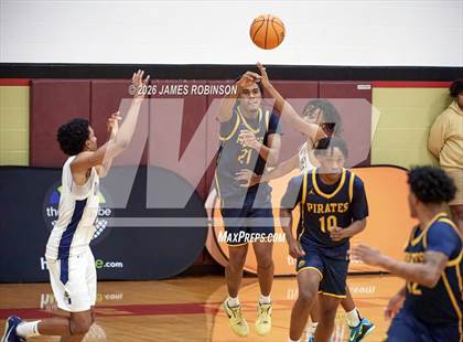 Thumbnail 3 in Boca Ciega vs University Christian (Sun Bash) photogallery.