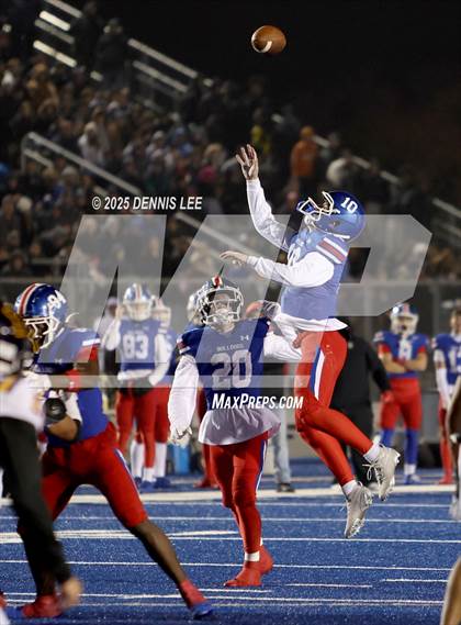 Thumbnail 3 in Archbishop Riordan @ Folsom (CIF NorCal Regional D1AA Final) photogallery.