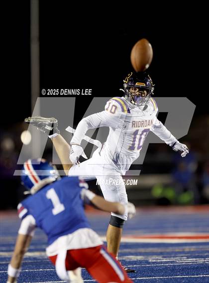 Thumbnail 1 in Archbishop Riordan @ Folsom (CIF NorCal Regional D1AA Final) photogallery.