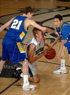 Thumbnail 3 in El Toro @ Trabuco Hills photogallery.