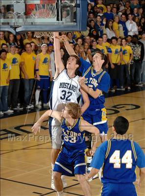 Thumbnail 1 in El Toro @ Trabuco Hills photogallery.