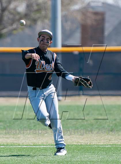 Thumbnail 1 in Sunnyvale vs West Mesquite photogallery.