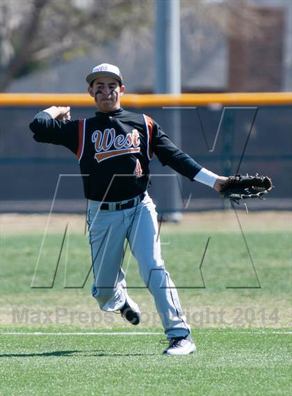 Thumbnail 3 in Sunnyvale vs West Mesquite photogallery.