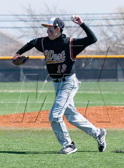 Thumbnail 1 in Sunnyvale vs West Mesquite photogallery.