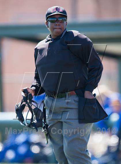 Thumbnail 2 in Sunnyvale vs West Mesquite photogallery.