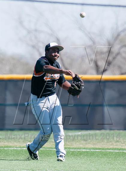 Thumbnail 3 in Sunnyvale vs West Mesquite photogallery.