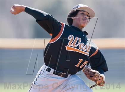 Thumbnail 1 in Sunnyvale vs West Mesquite photogallery.