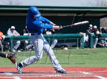 Thumbnail 2 in Sunnyvale vs West Mesquite photogallery.