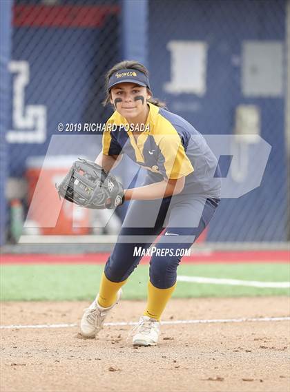 Thumbnail 3 in Kern Valley vs. Caruthers (CIF CS D5 Final) photogallery.