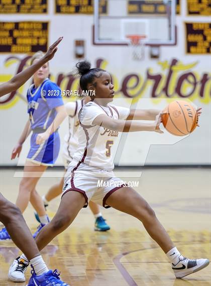 Thumbnail 3 in Lake View vs. Lumberton (2023 Robeson County Shootout) photogallery.