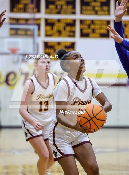 Thumbnail 2 in Lake View vs. Lumberton (2023 Robeson County Shootout) photogallery.