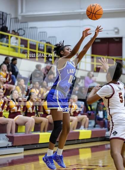 Thumbnail 2 in Lake View vs. Lumberton (2023 Robeson County Shootout) photogallery.