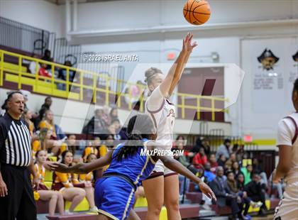 Thumbnail 3 in Lake View vs. Lumberton (2023 Robeson County Shootout) photogallery.
