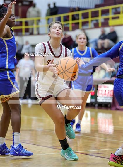 Thumbnail 2 in Lake View vs. Lumberton (2023 Robeson County Shootout) photogallery.