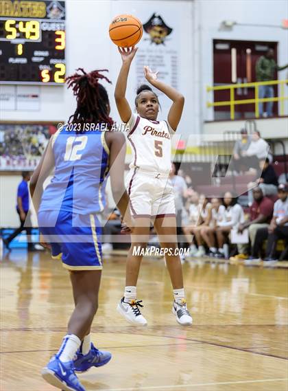 Thumbnail 1 in Lake View vs. Lumberton (2023 Robeson County Shootout) photogallery.