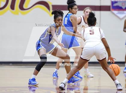 Thumbnail 3 in Lake View vs. Lumberton (2023 Robeson County Shootout) photogallery.