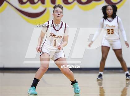 Thumbnail 3 in Lake View vs. Lumberton (2023 Robeson County Shootout) photogallery.