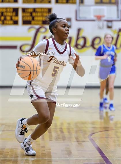 Thumbnail 1 in Lake View vs. Lumberton (2023 Robeson County Shootout) photogallery.