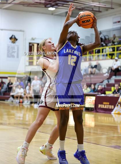 Thumbnail 3 in Lake View vs. Lumberton (2023 Robeson County Shootout) photogallery.