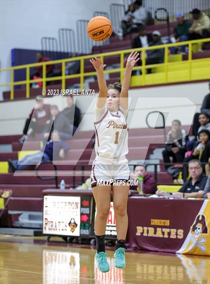Thumbnail 3 in Lake View vs. Lumberton (2023 Robeson County Shootout) photogallery.