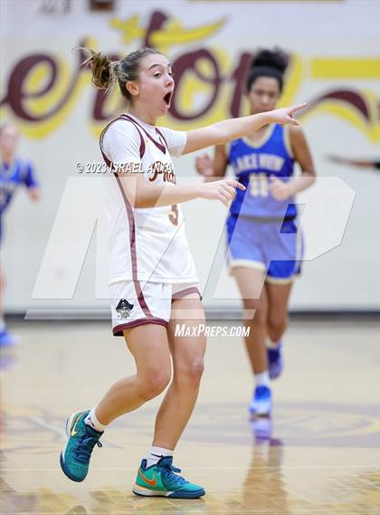 Thumbnail 2 in Lake View vs. Lumberton (2023 Robeson County Shootout) photogallery.