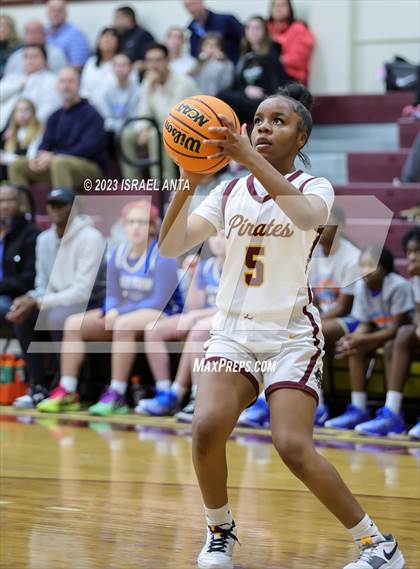 Thumbnail 1 in Lake View vs. Lumberton (2023 Robeson County Shootout) photogallery.