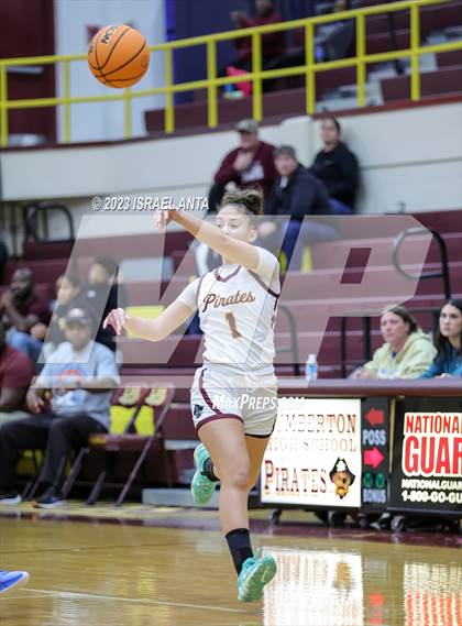 Thumbnail 2 in Lake View vs. Lumberton (2023 Robeson County Shootout) photogallery.