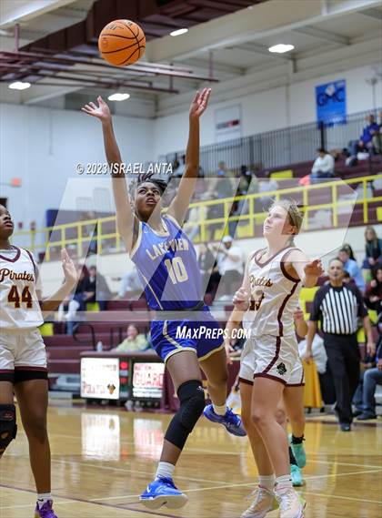 Thumbnail 2 in Lake View vs. Lumberton (2023 Robeson County Shootout) photogallery.