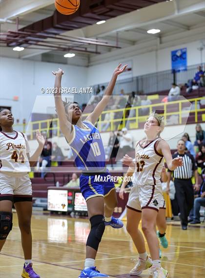Thumbnail 3 in Lake View vs. Lumberton (2023 Robeson County Shootout) photogallery.