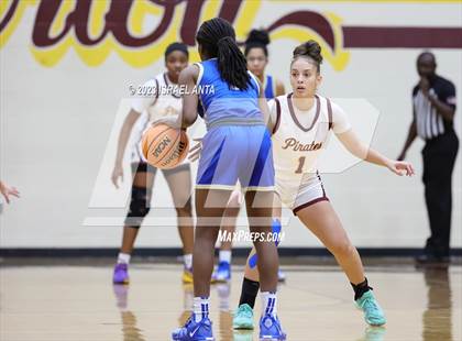 Thumbnail 3 in Lake View vs. Lumberton (2023 Robeson County Shootout) photogallery.