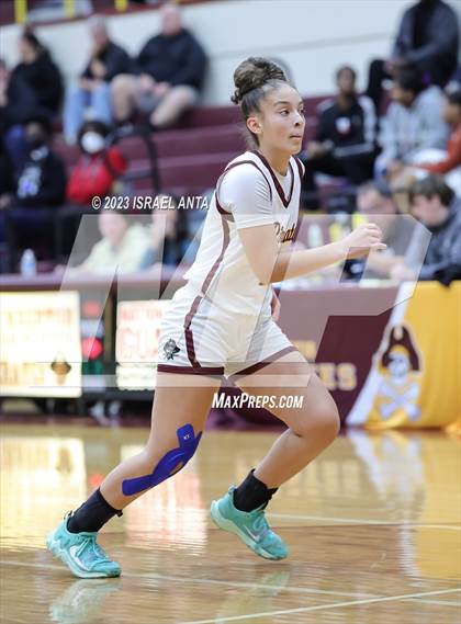 Thumbnail 3 in Lake View vs. Lumberton (2023 Robeson County Shootout) photogallery.